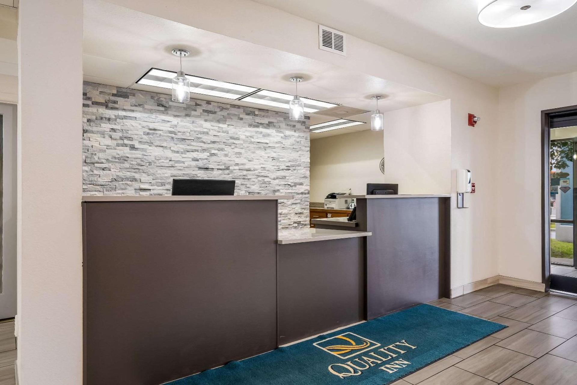 Quality Inn Jacksonville near Camp Lejeune photo 7
