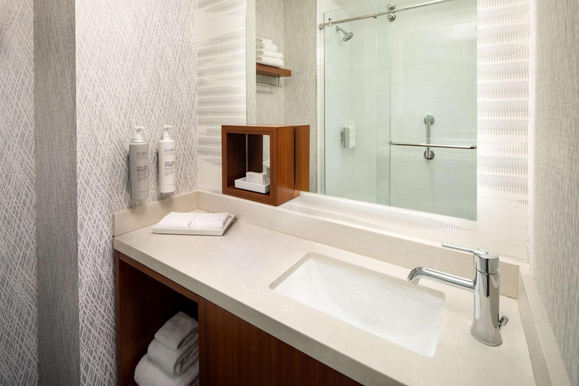 Home2 Suites By Hilton New York Times Square photo 10