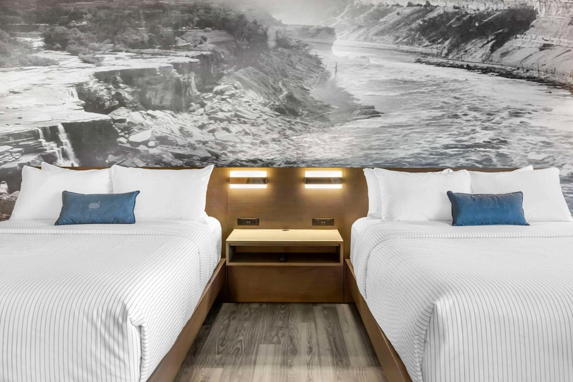 Cambria Hotel Niagara Falls photo 18