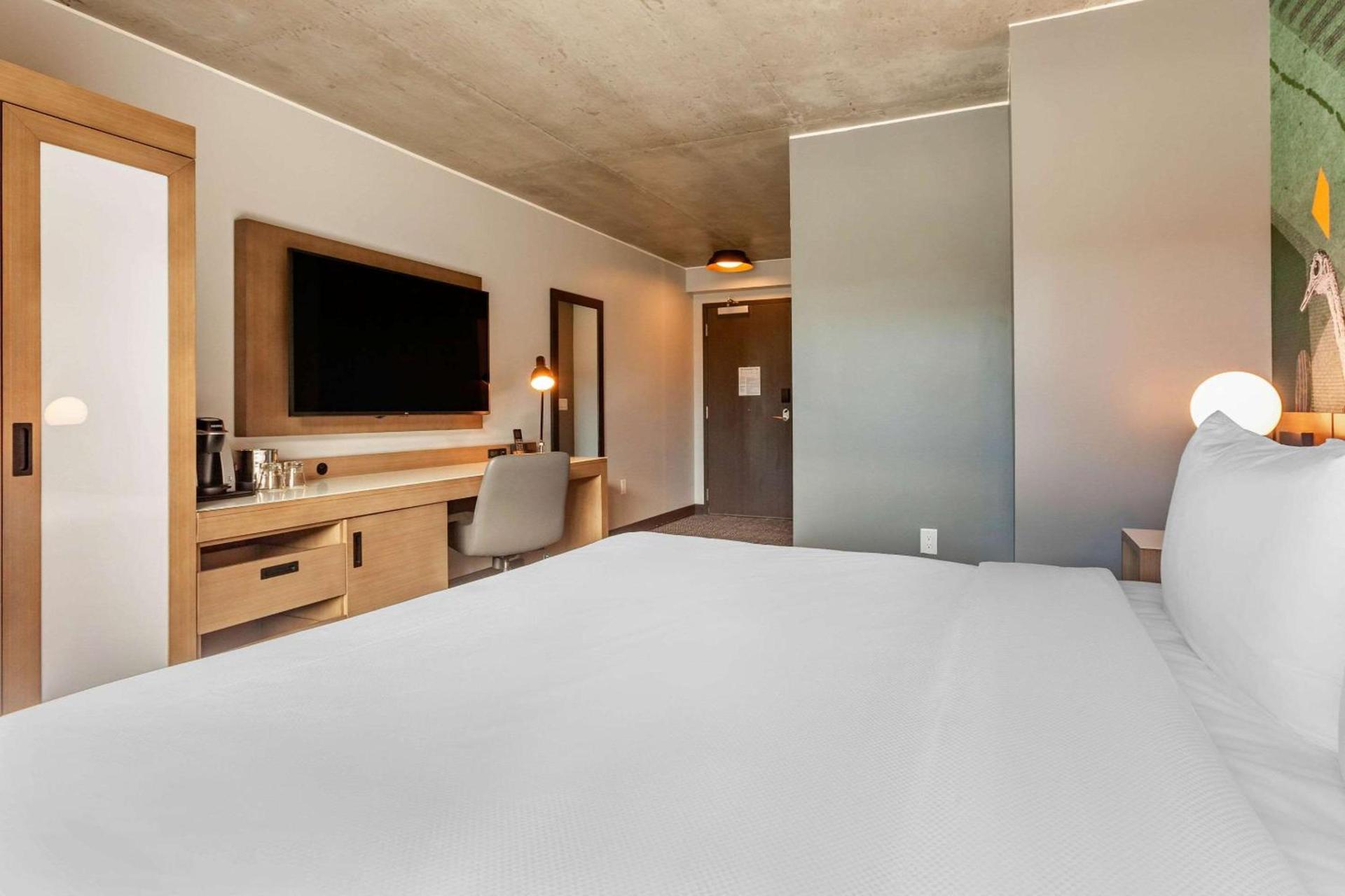 Cambria Downtown Phoenix Convention & Airport Hotel photo 8