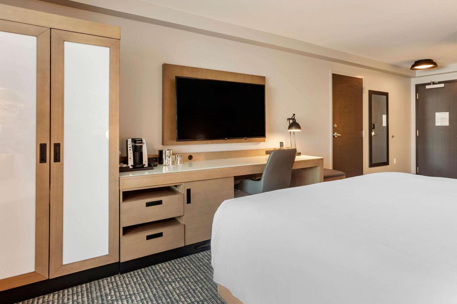 Cambria Downtown Phoenix Convention & Airport Hotel photo 14