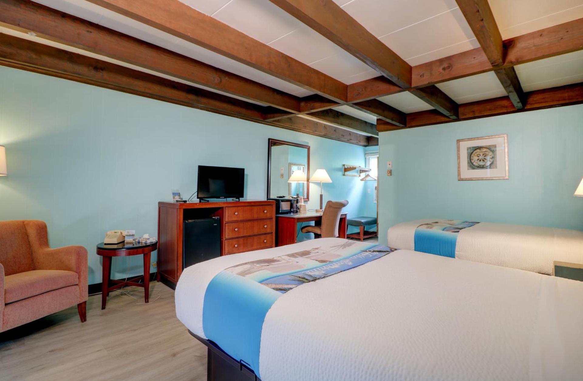 Majestic Regency Resort photo 2