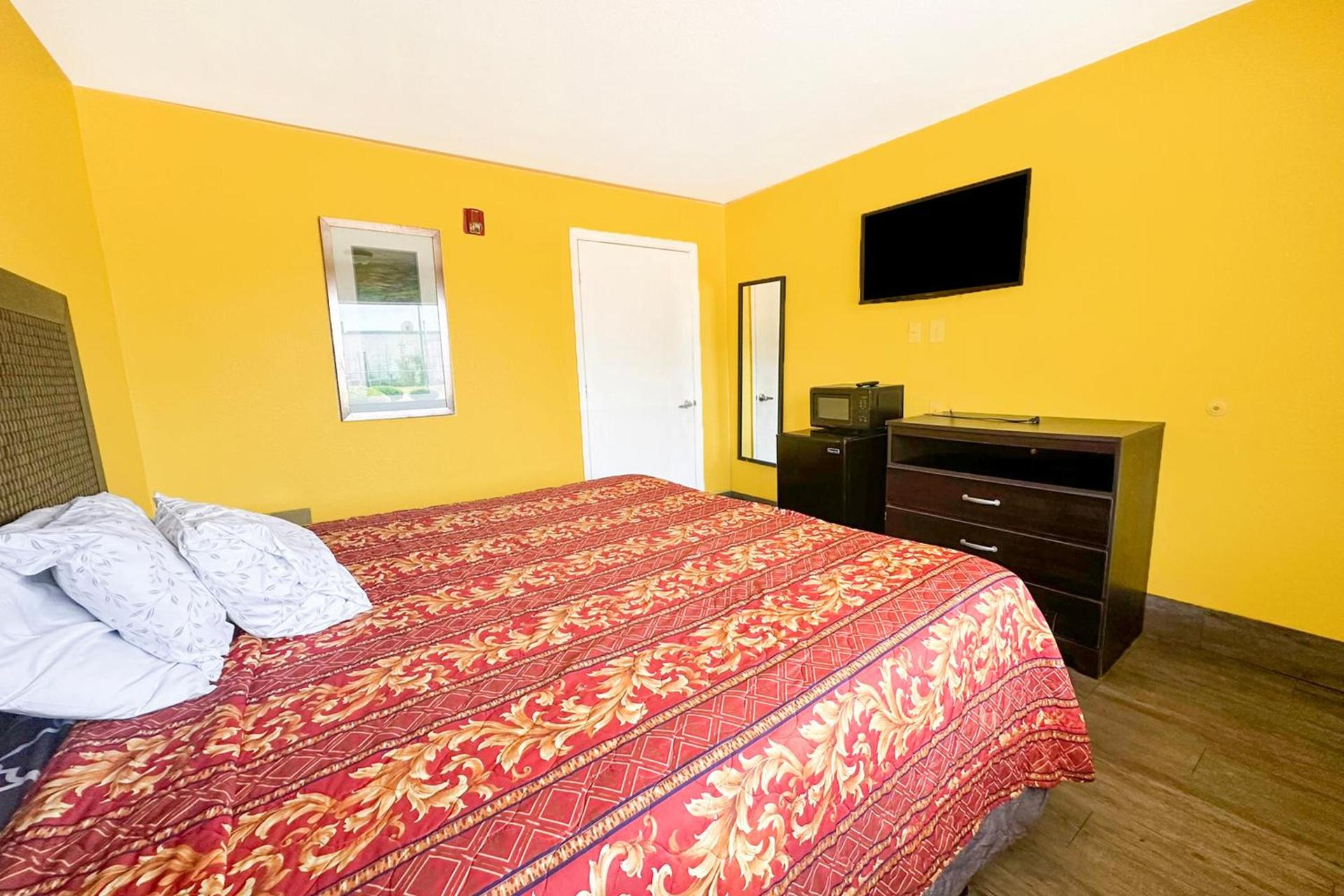 Luxury Inn By OYO Albany photo 23