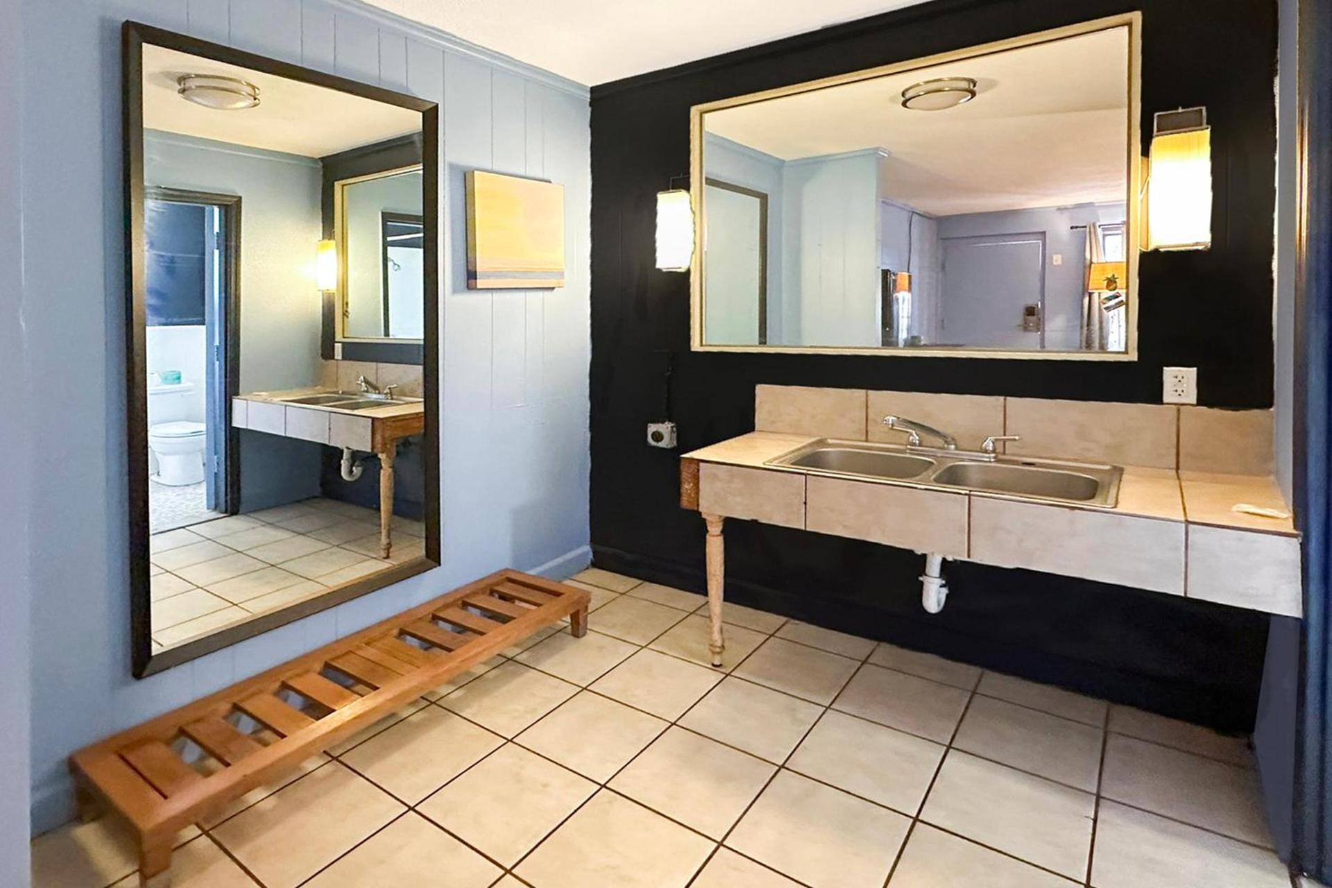 Luxury Inn By OYO Albany photo 30