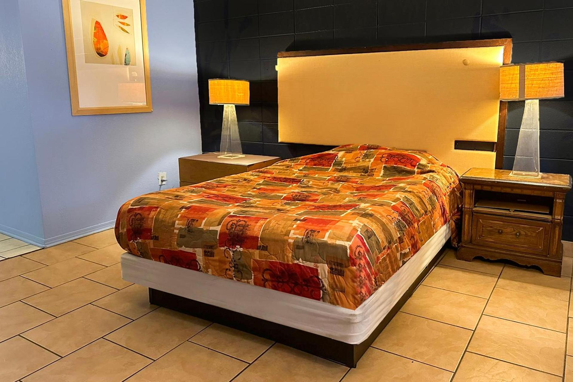 Luxury Inn By OYO Albany photo 34