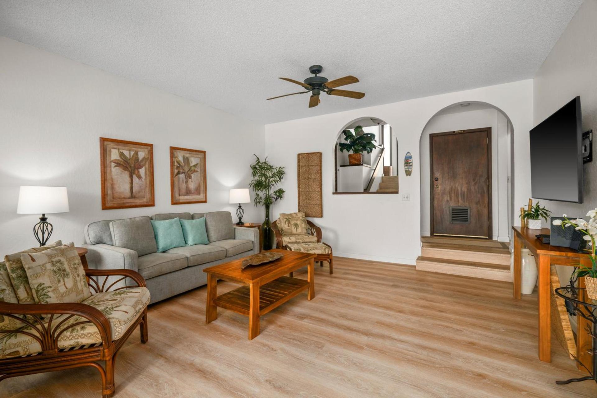 1Br 1Ba Kahala Tropical Dream, Pool, Garden View 513 photo 18