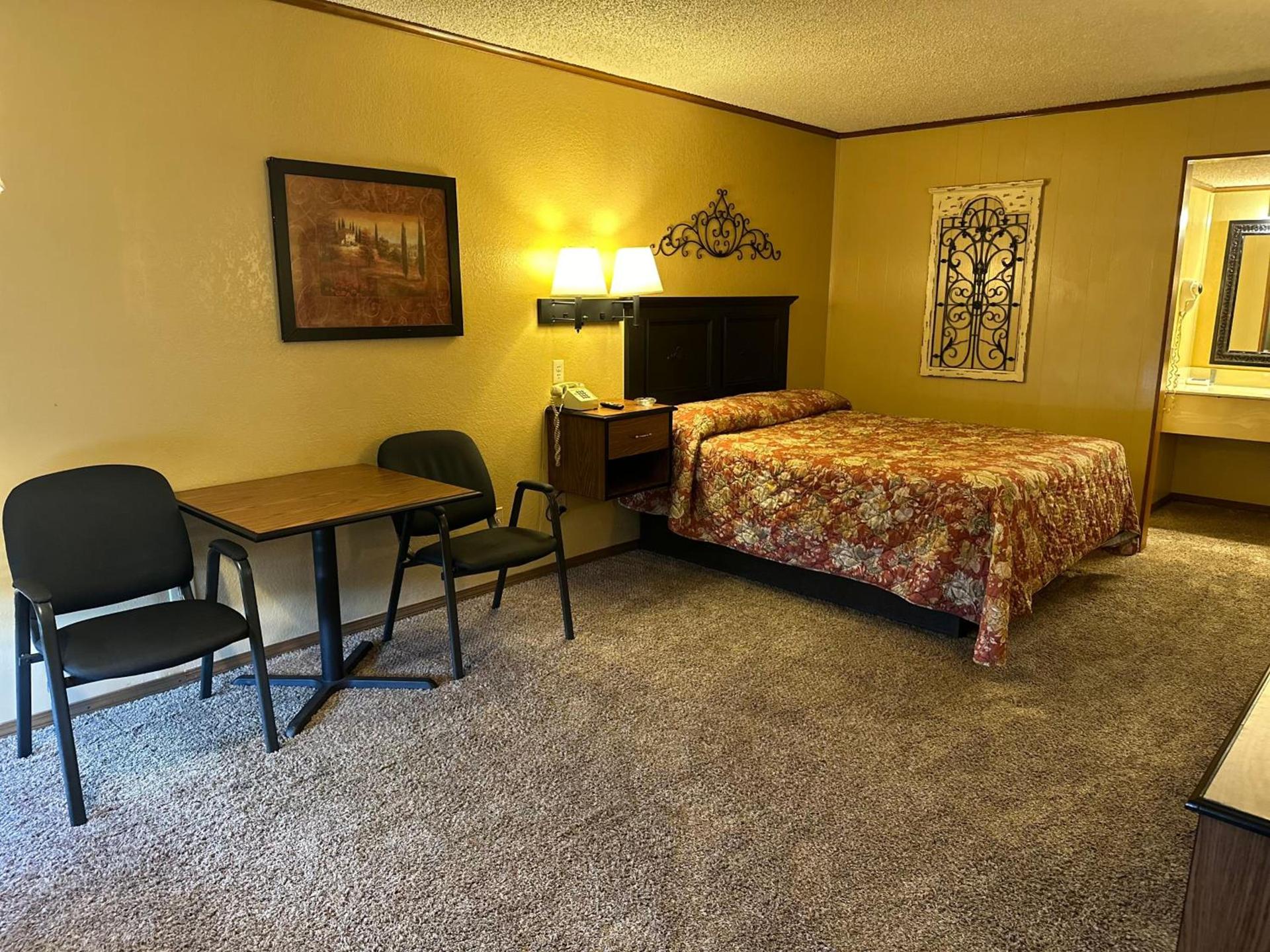 Interstate Inn photo 28