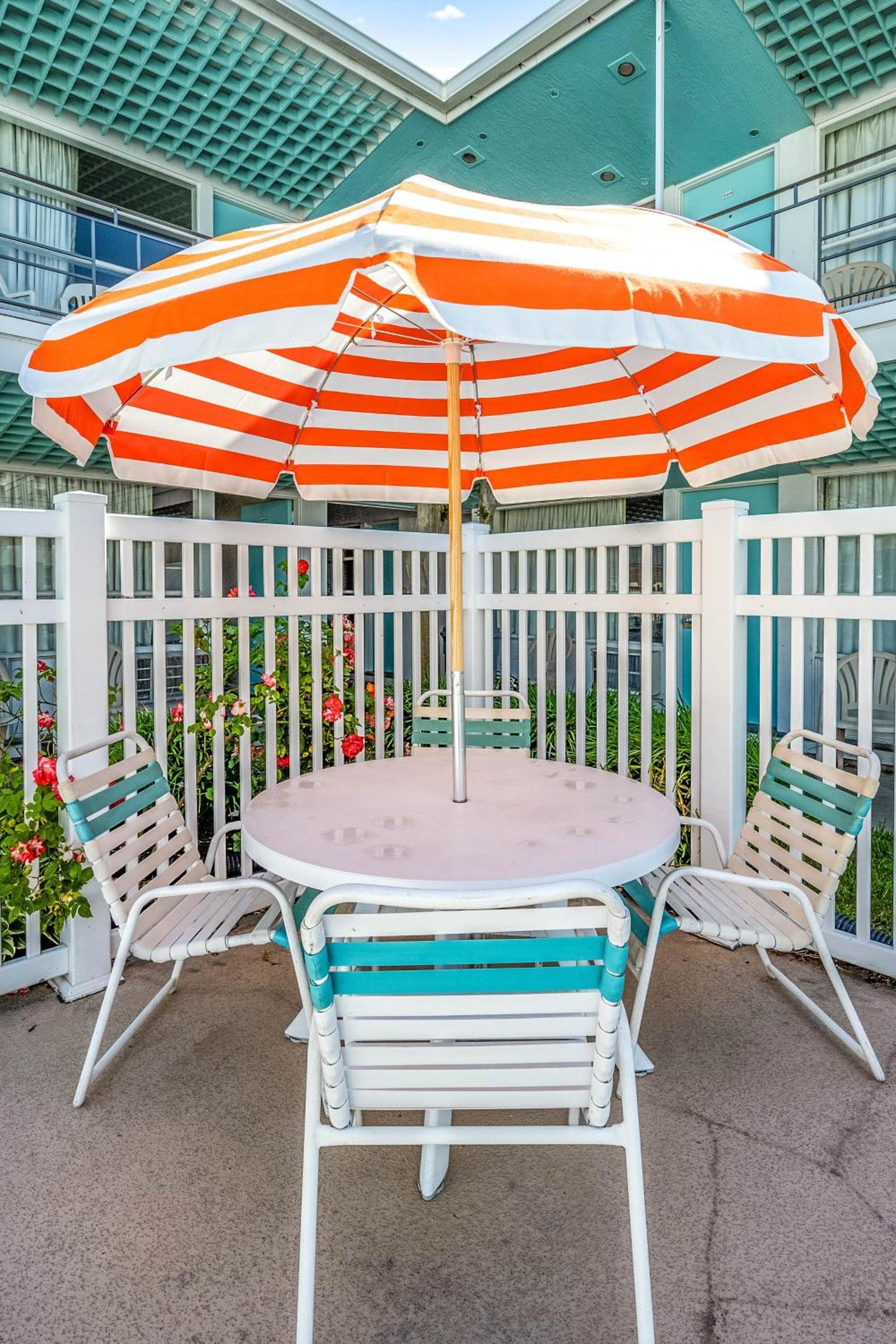 Eden Roc Motel photo 18
