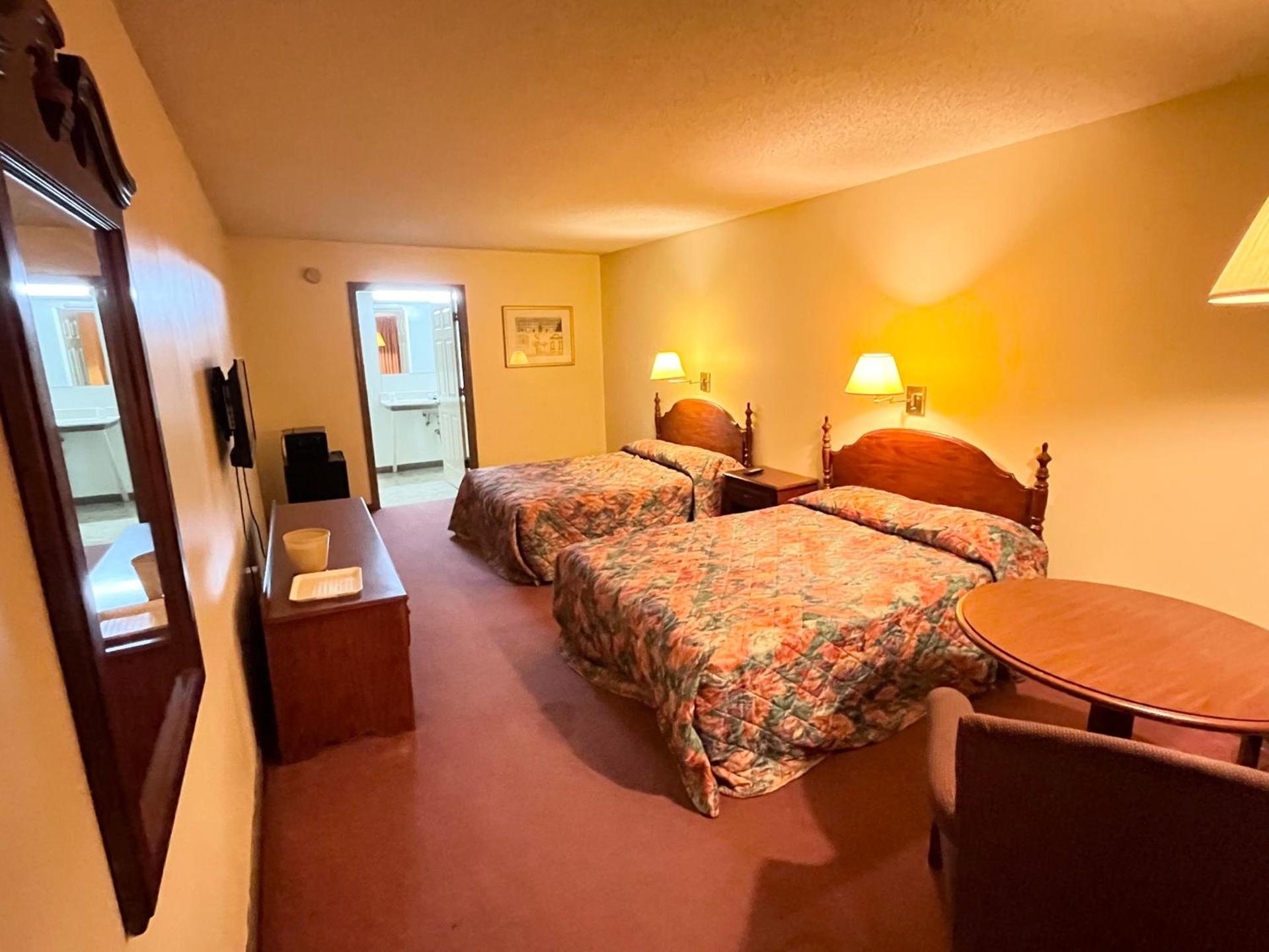 Mountain Empire Motel photo 7