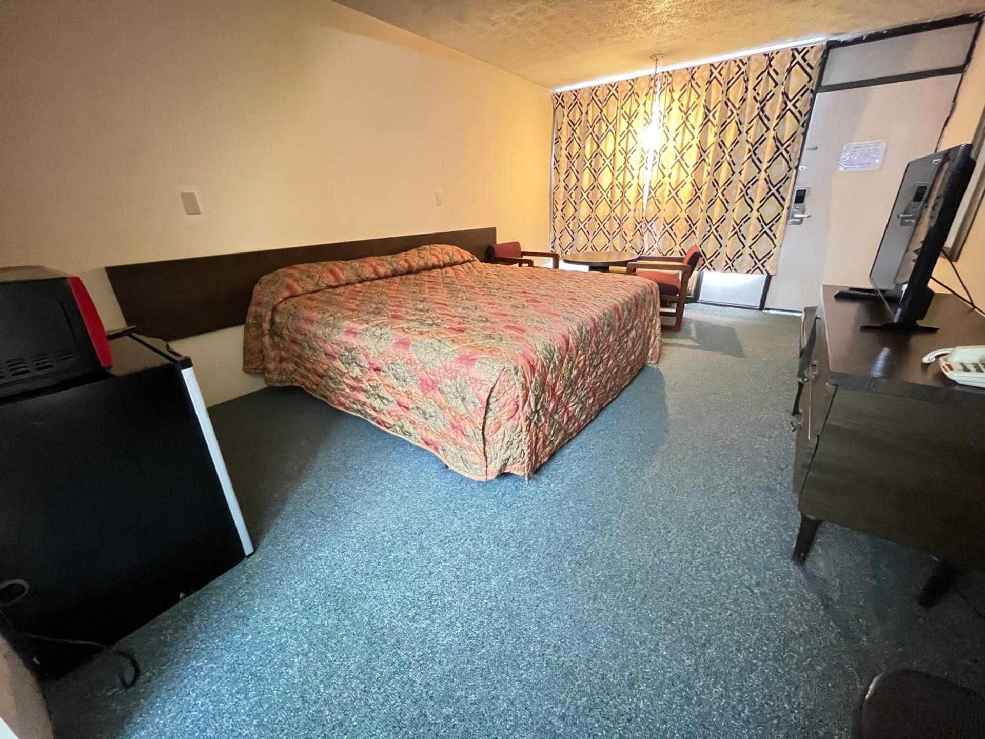 Mountain Empire Motel photo 3