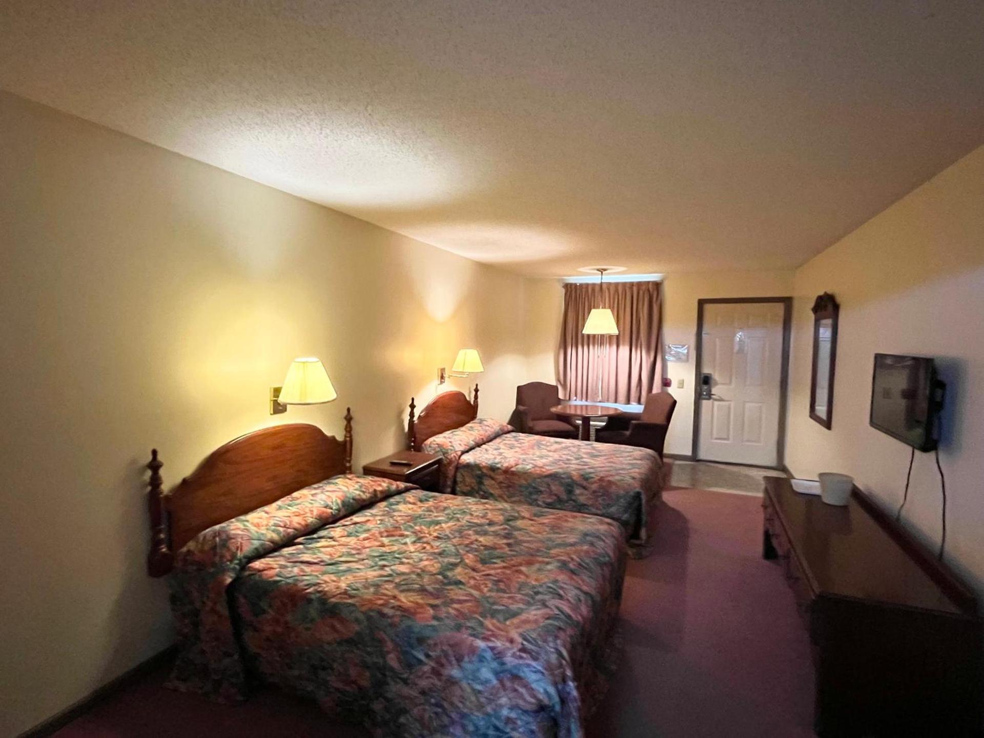 Mountain Empire Motel photo 4