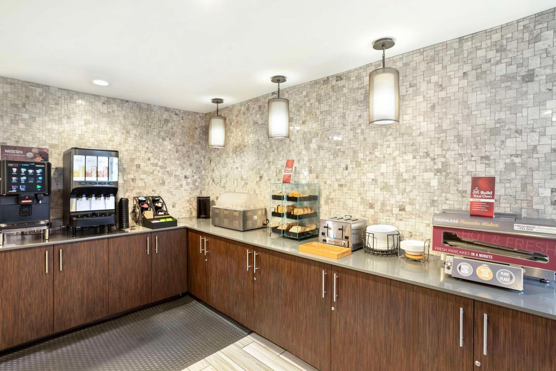 Best Western Plus Fairfield Hotel photo 6