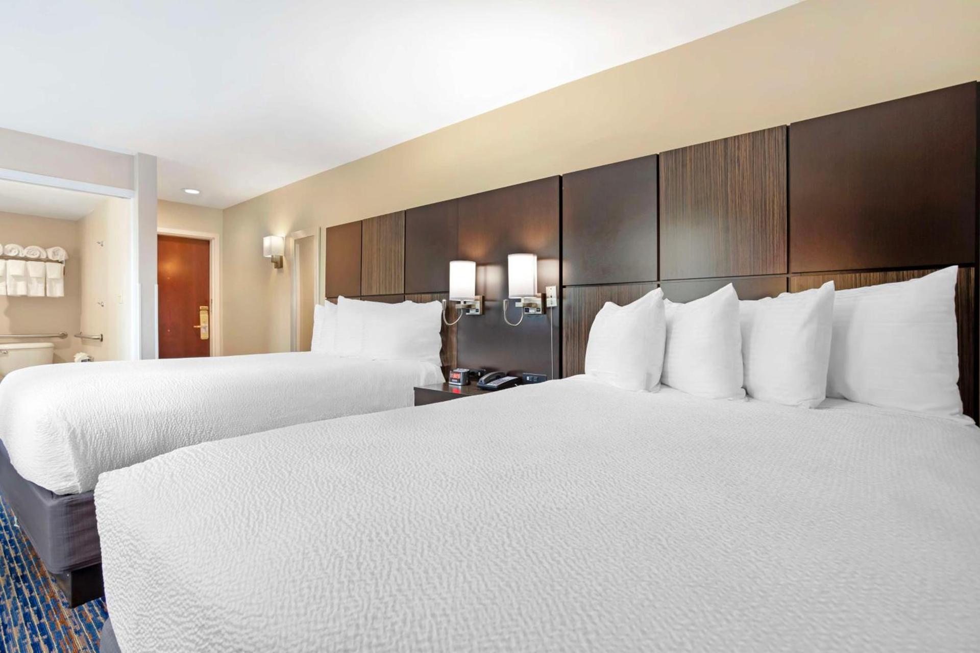 Best Western Plus Fairfield Hotel photo 10