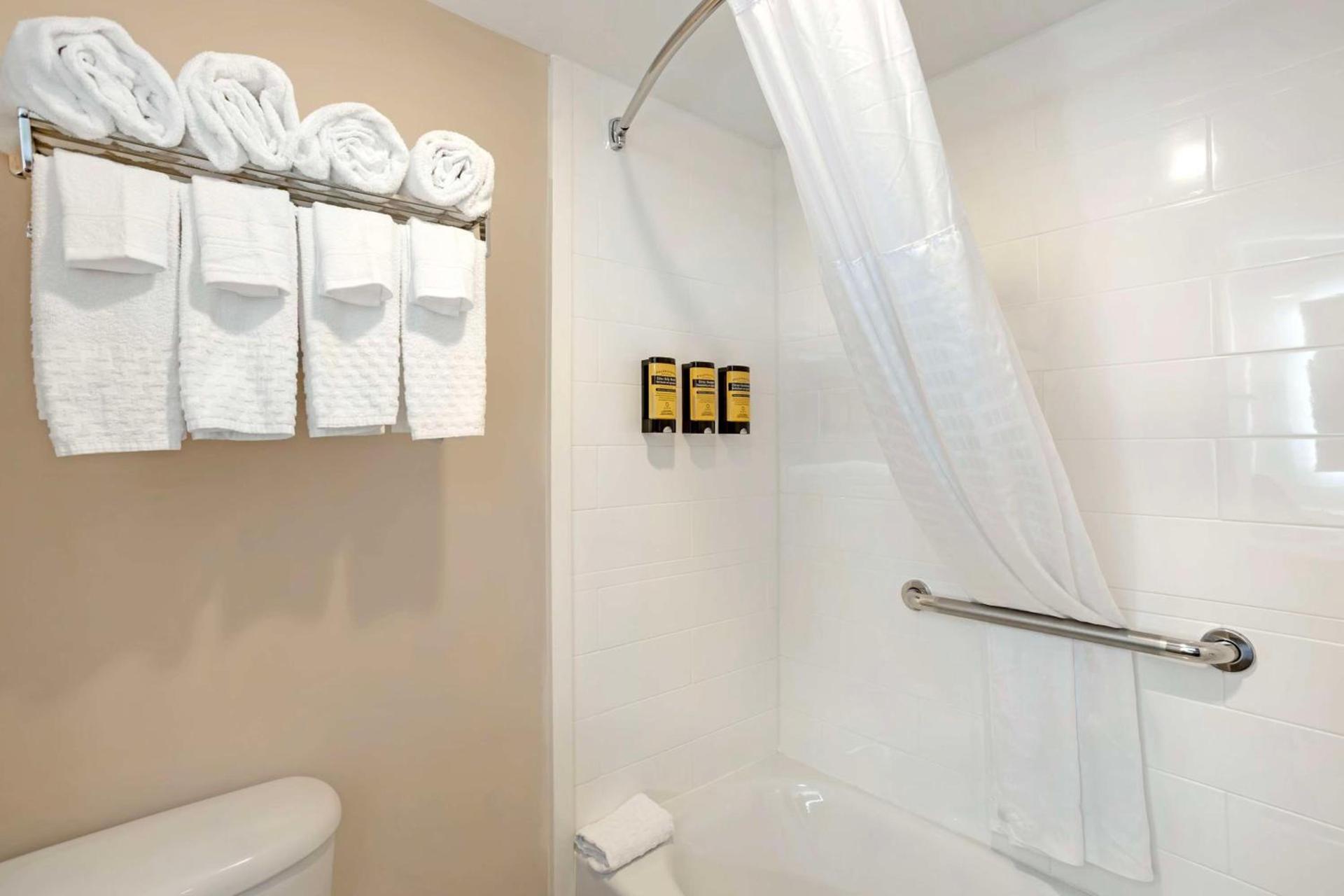 Best Western Plus Fairfield Hotel photo 22