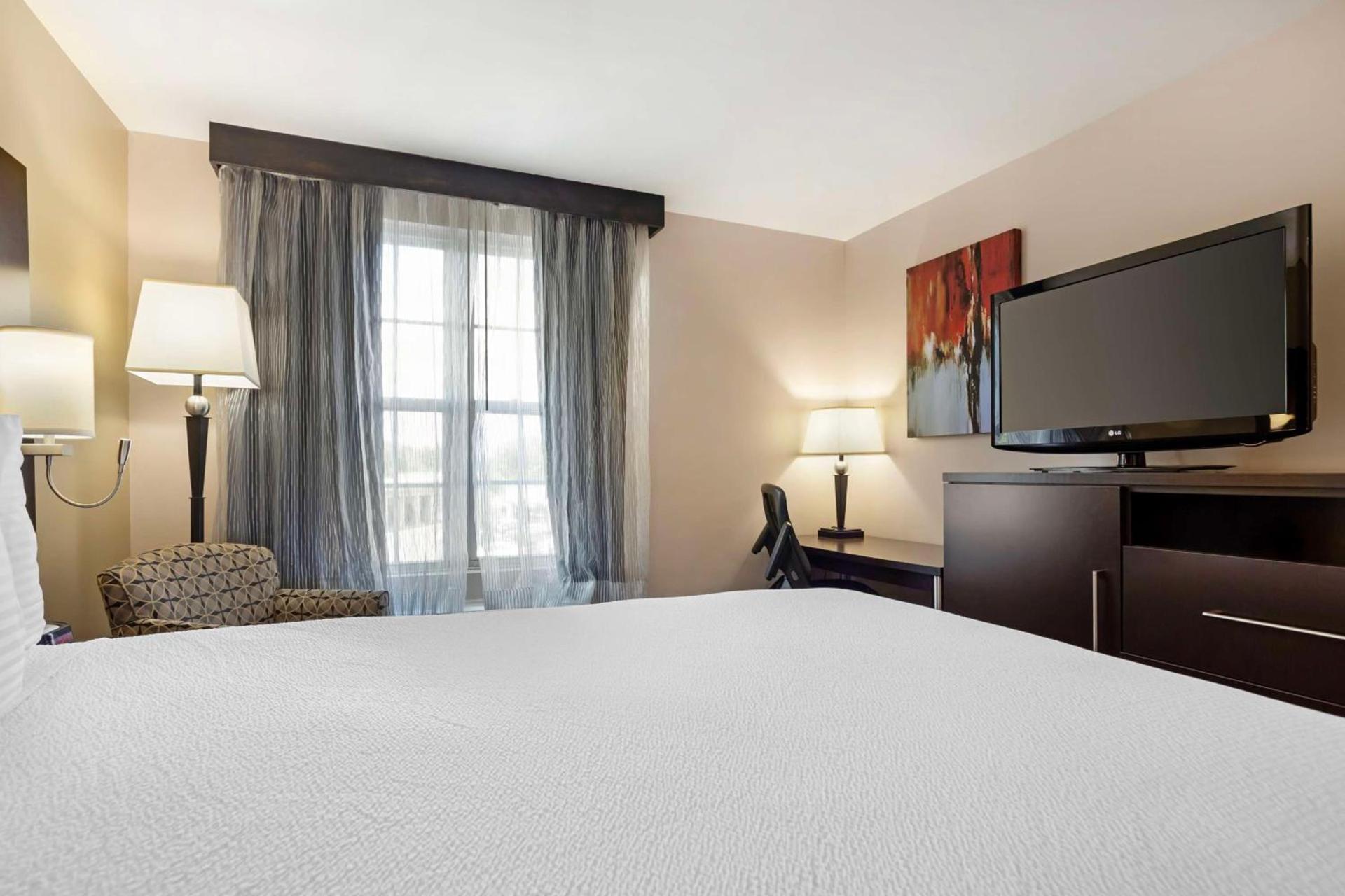 Best Western Plus Fairfield Hotel photo 31
