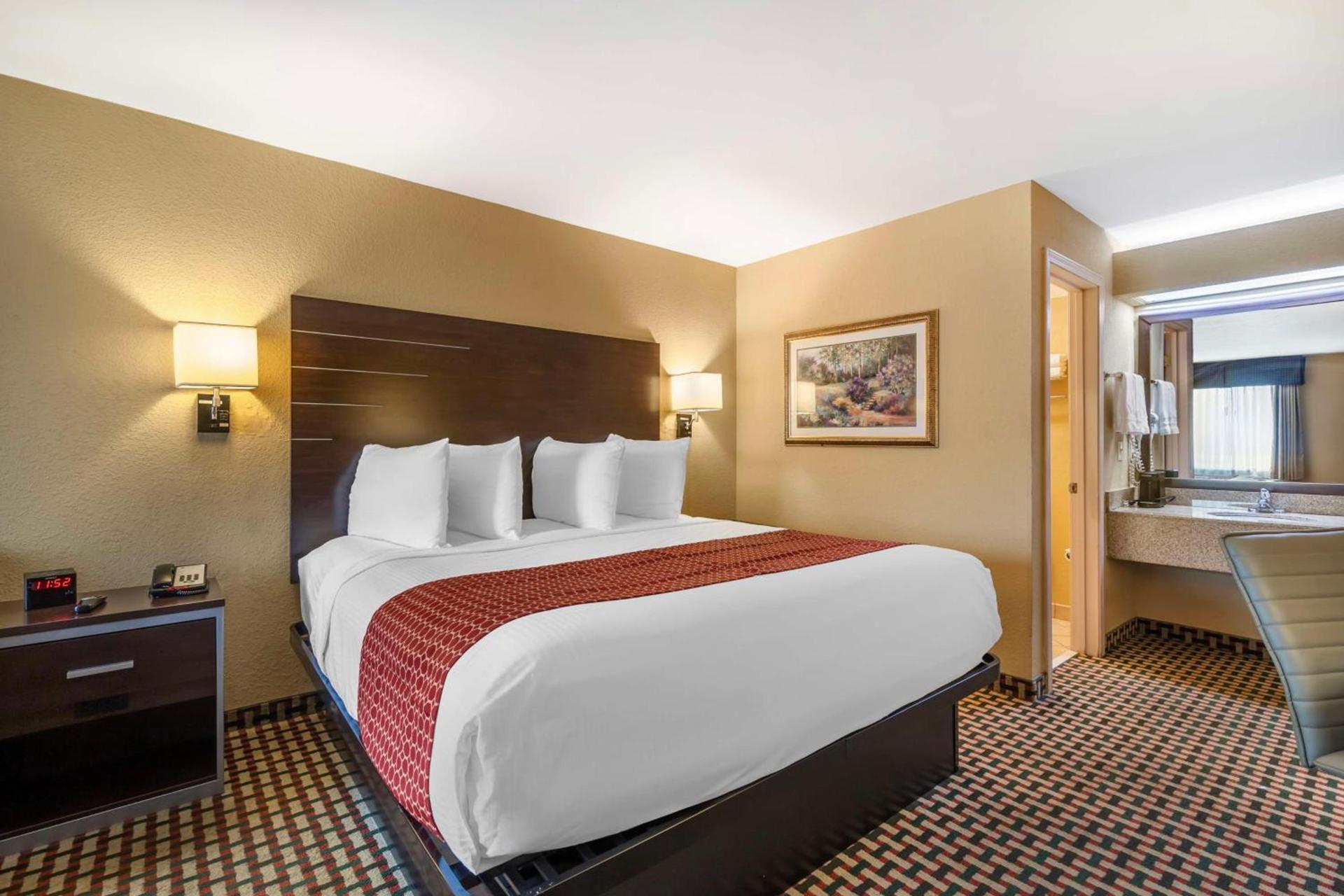 Best Western Bradford Inn photo 12