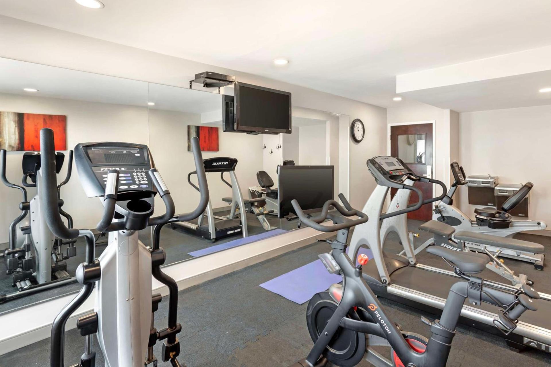 Best Western Plus Fairfield Hotel photo 41