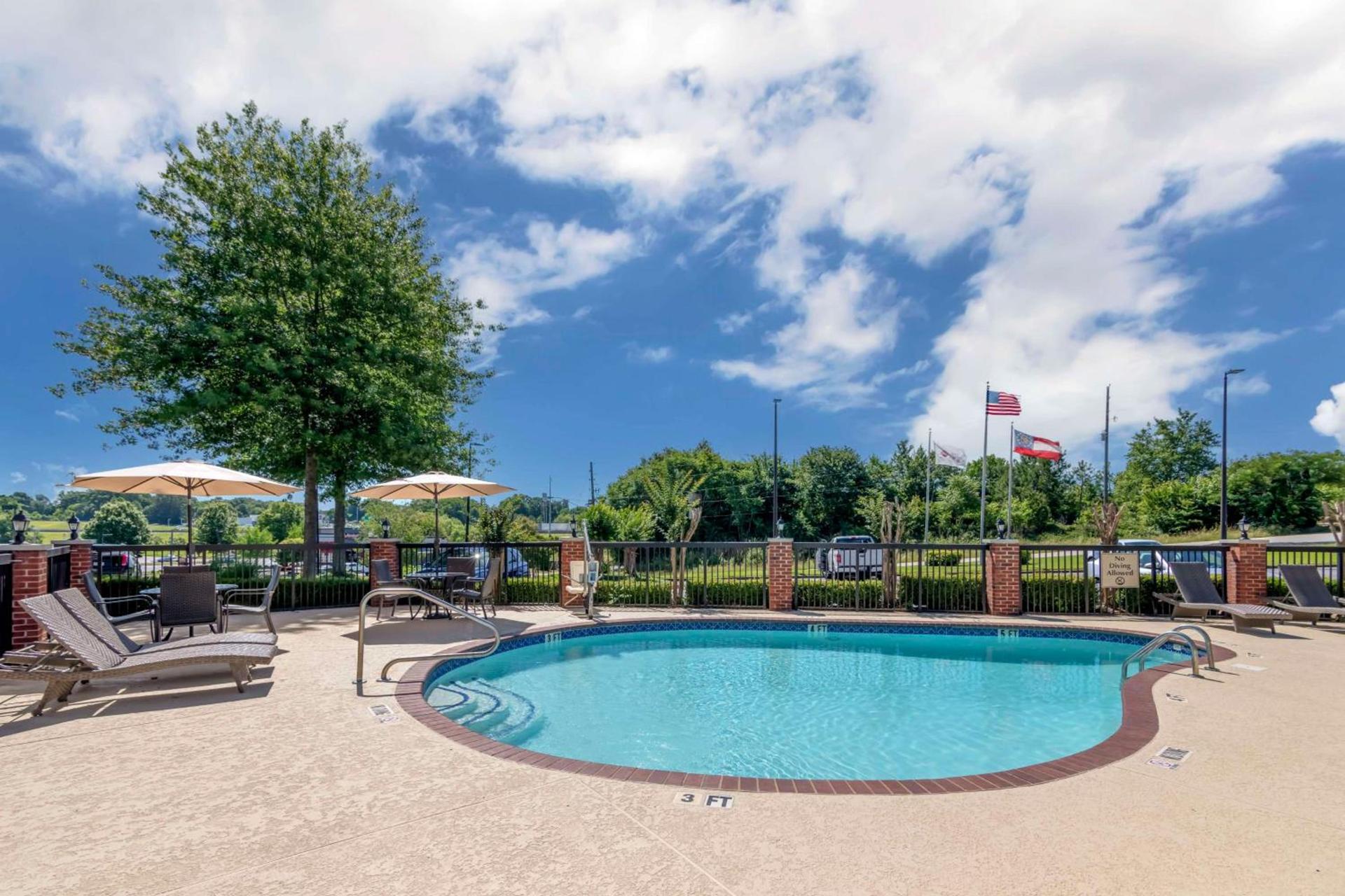 Best Western Plus Lake Lanier Gainesville Hotel & Suites photo 42