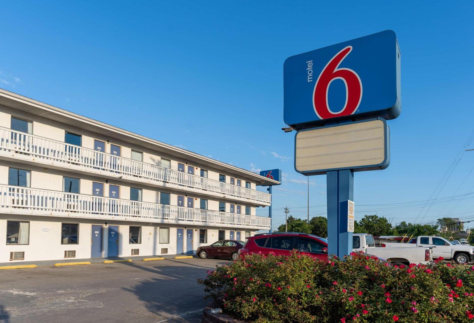 Motel 6-Cincinnati, OH photo 1