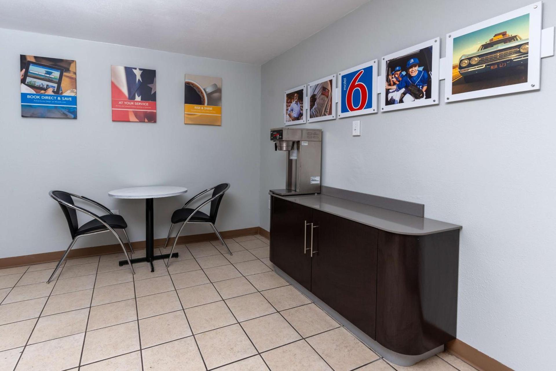 Motel 6-Cincinnati, OH photo 4
