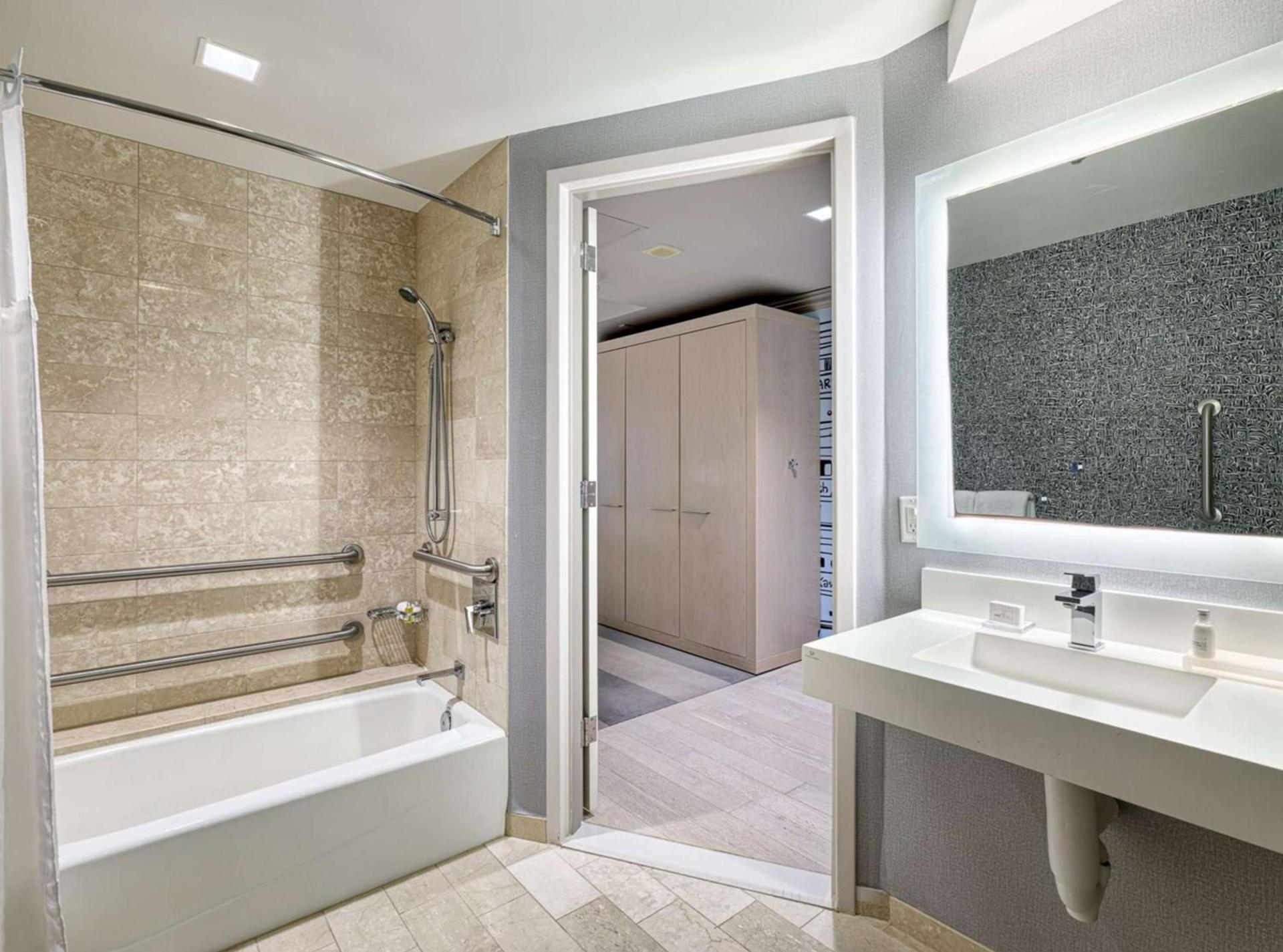 The Royal Sonesta Minneapolis Downtown photo 44