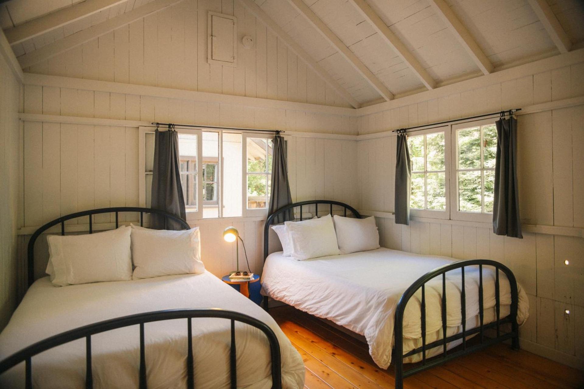 Johnson's Beach Cabins and Campground photo 2