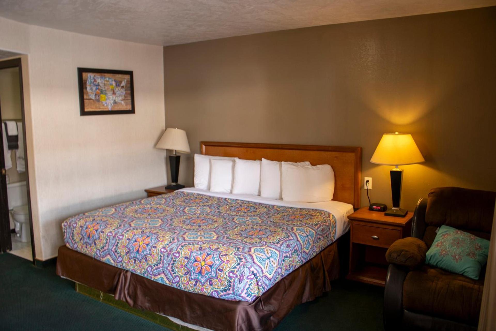 Patriot Stay Motel photo 4