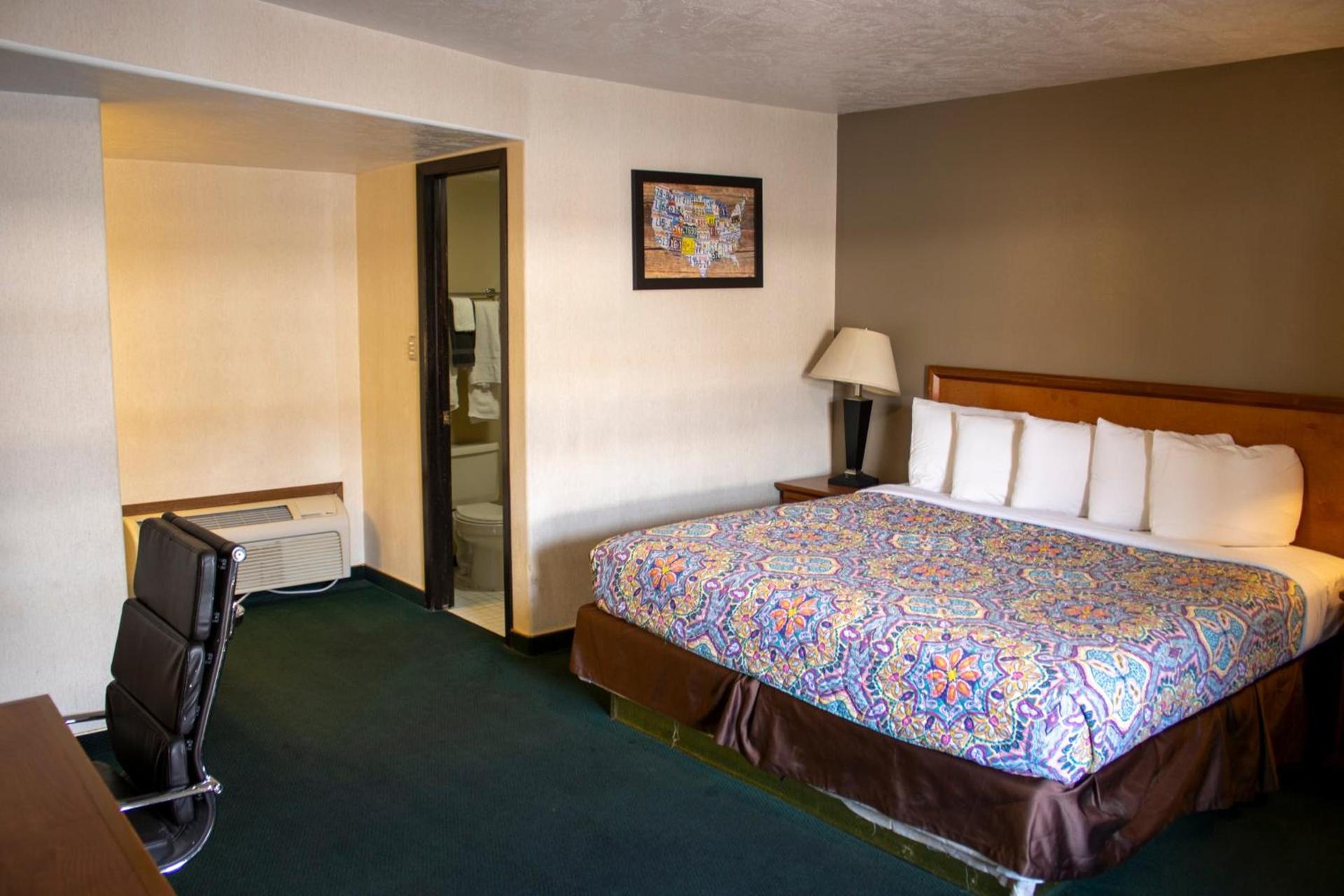Patriot Stay Motel photo 2