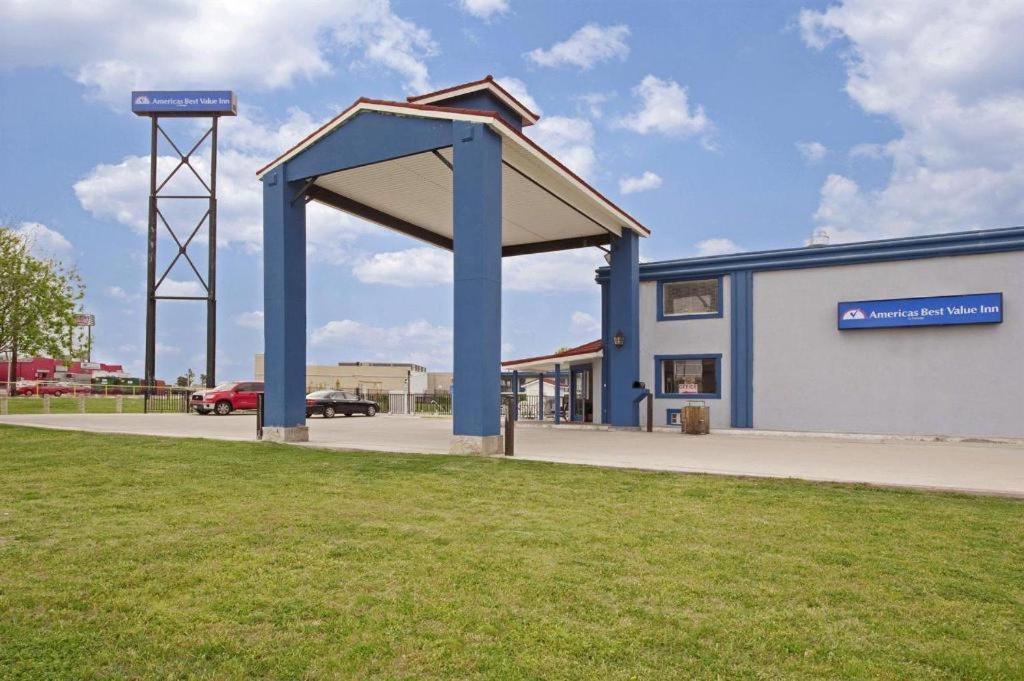 Americas Best Value Inn Garland Dallas photo 1