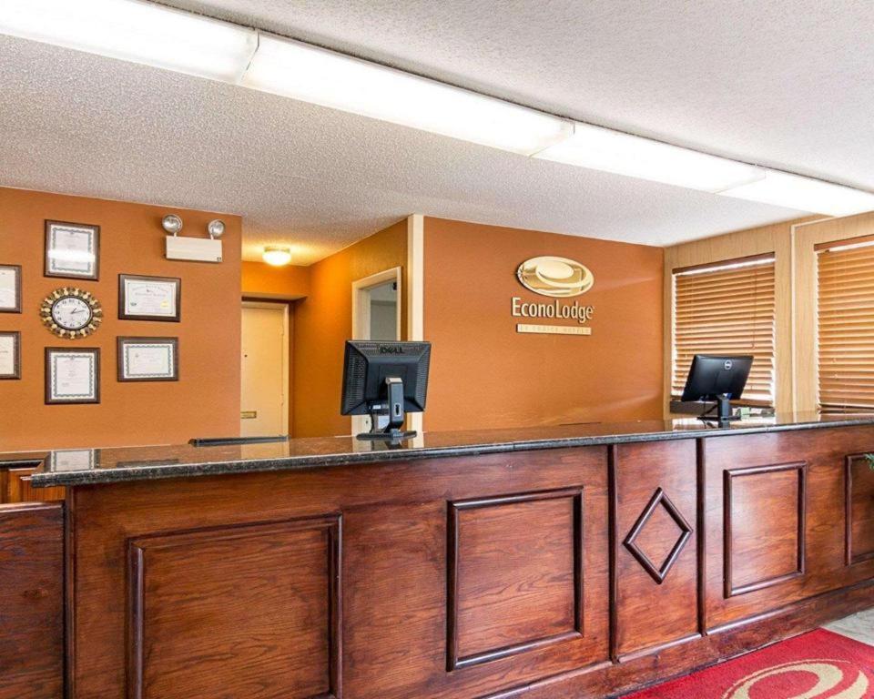 Econo Lodge Near Quantico Marine Base photo 7