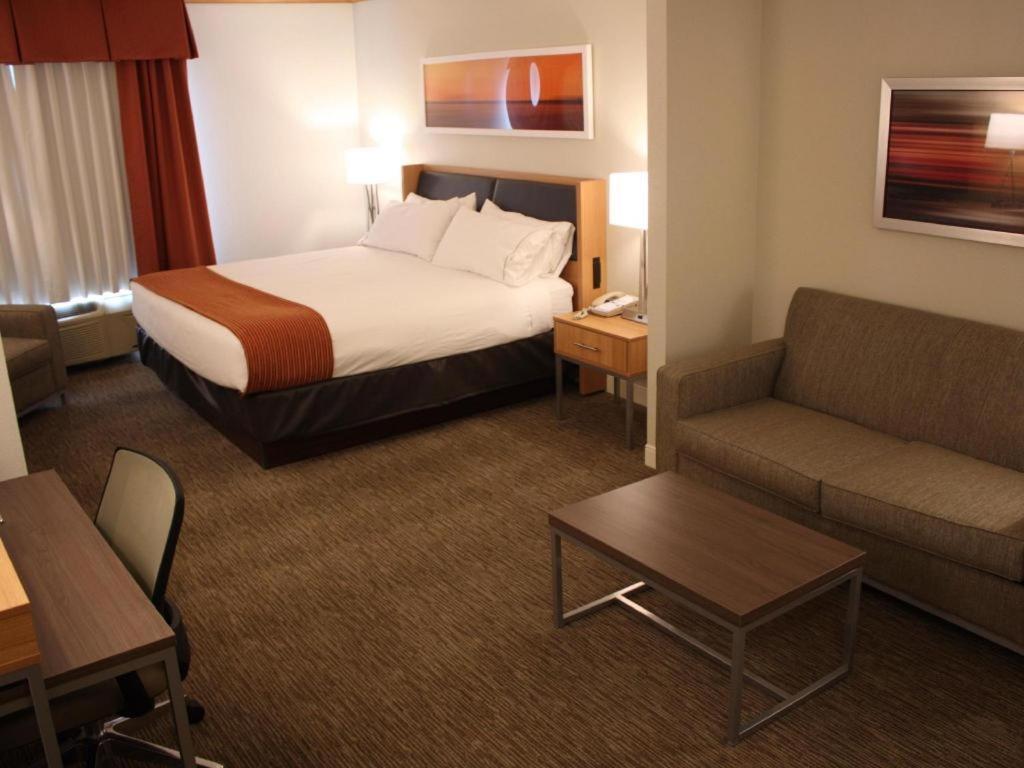 Holiday Inn Express Munising-Lakeview Hotel By IHG photo 3