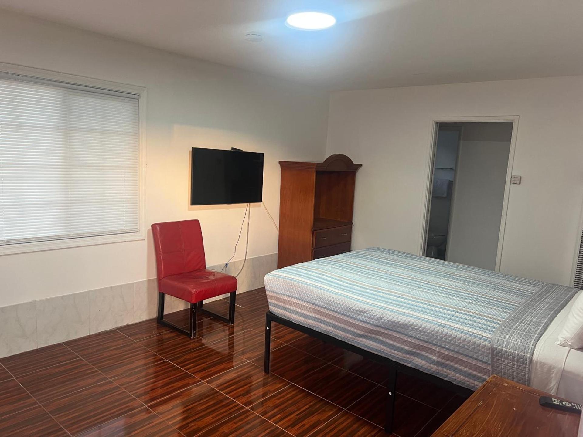 Silver Sands Motel photo 6