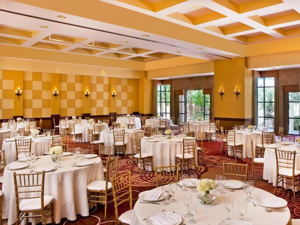 Sheraton Crescent Hotel photo 3