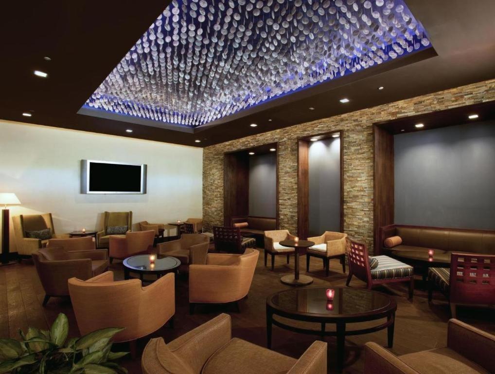 Sheraton Crescent Hotel photo 20