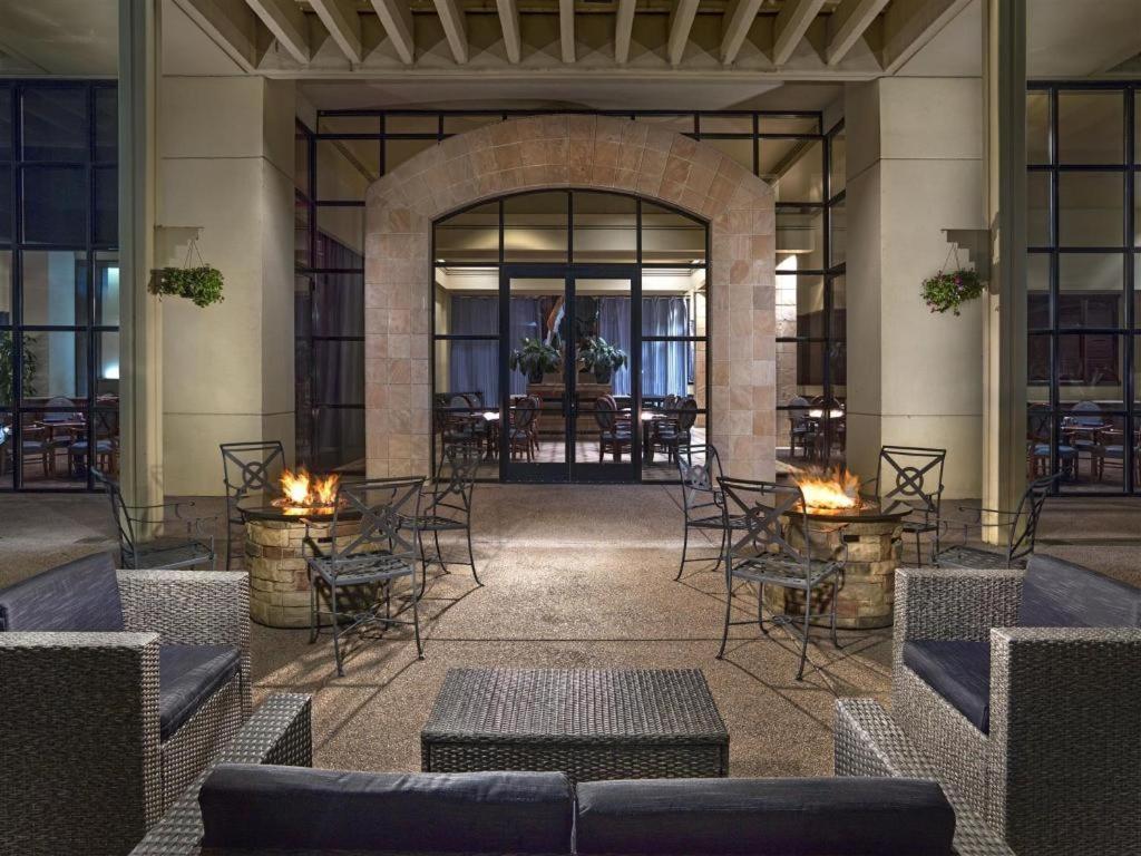 Sheraton Crescent Hotel photo 24