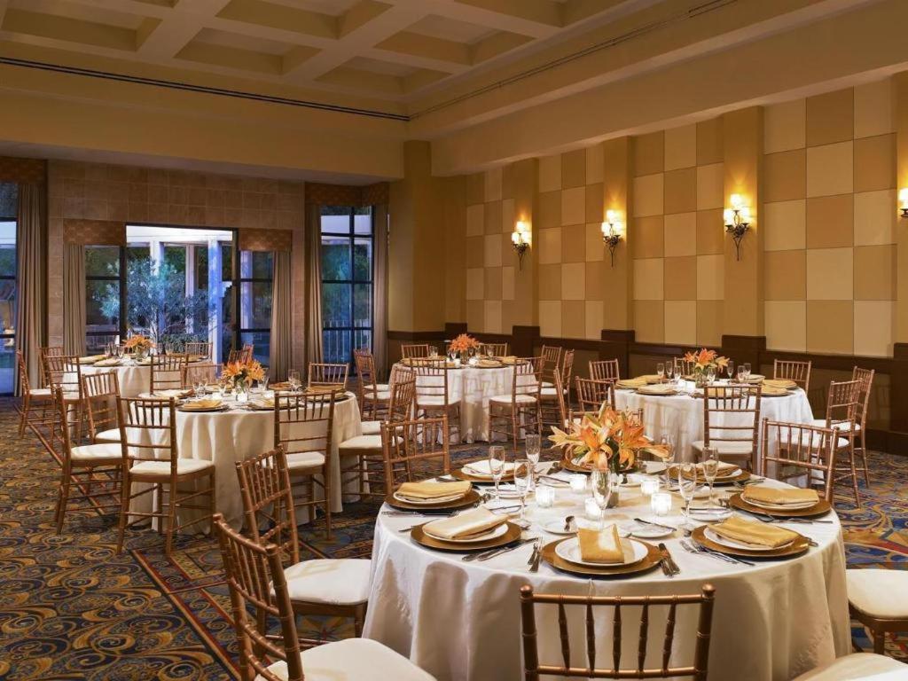 Sheraton Crescent Hotel photo 13