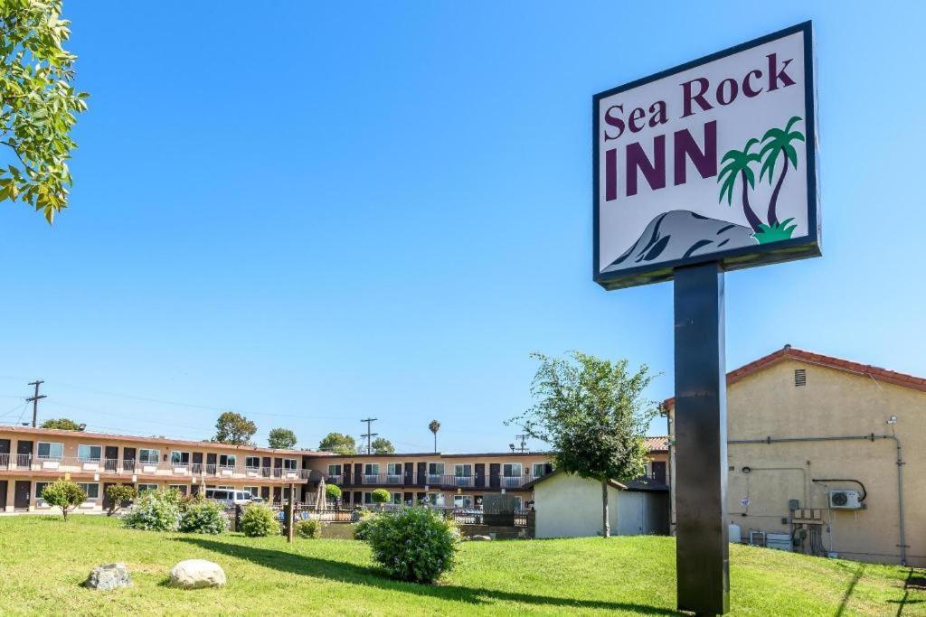 Sea Rock Inn - Los Angeles photo 1