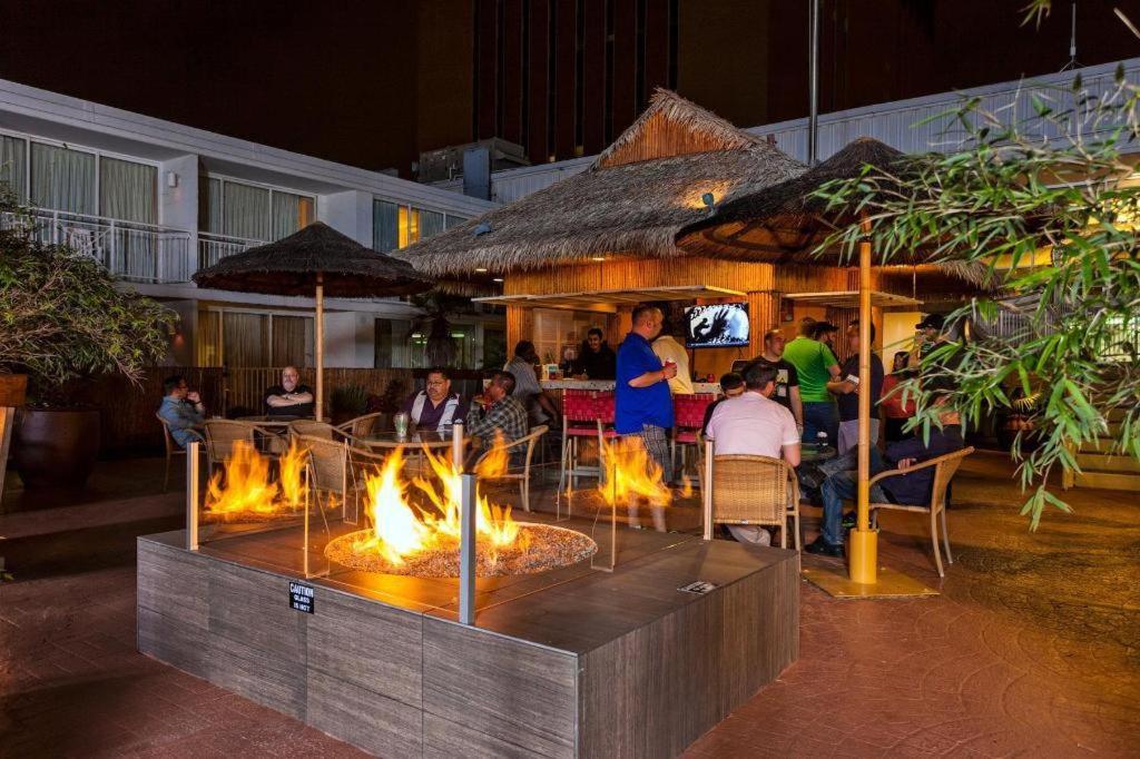 El Tropicano Riverwalk photo 22