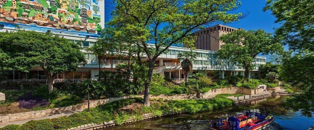 El Tropicano Riverwalk photo 8