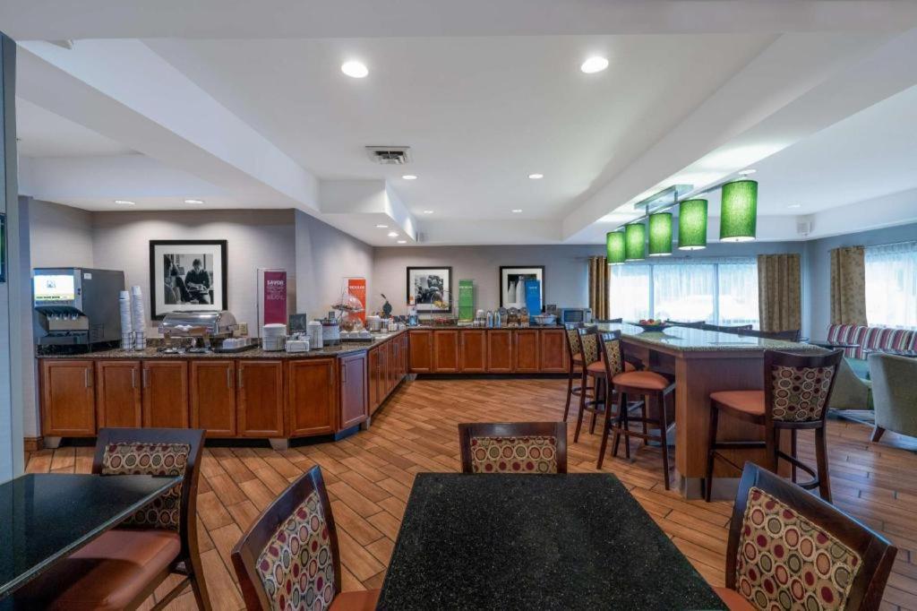 Hampton Inn Hixson photo 3