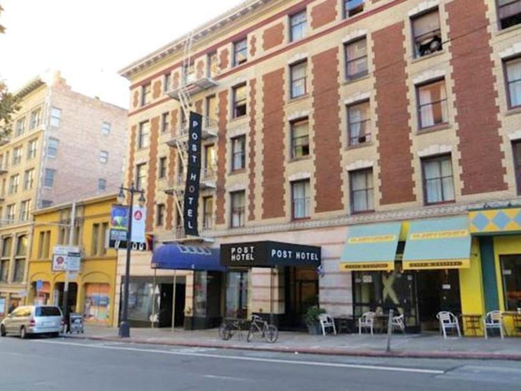 Post Hotel photo 1