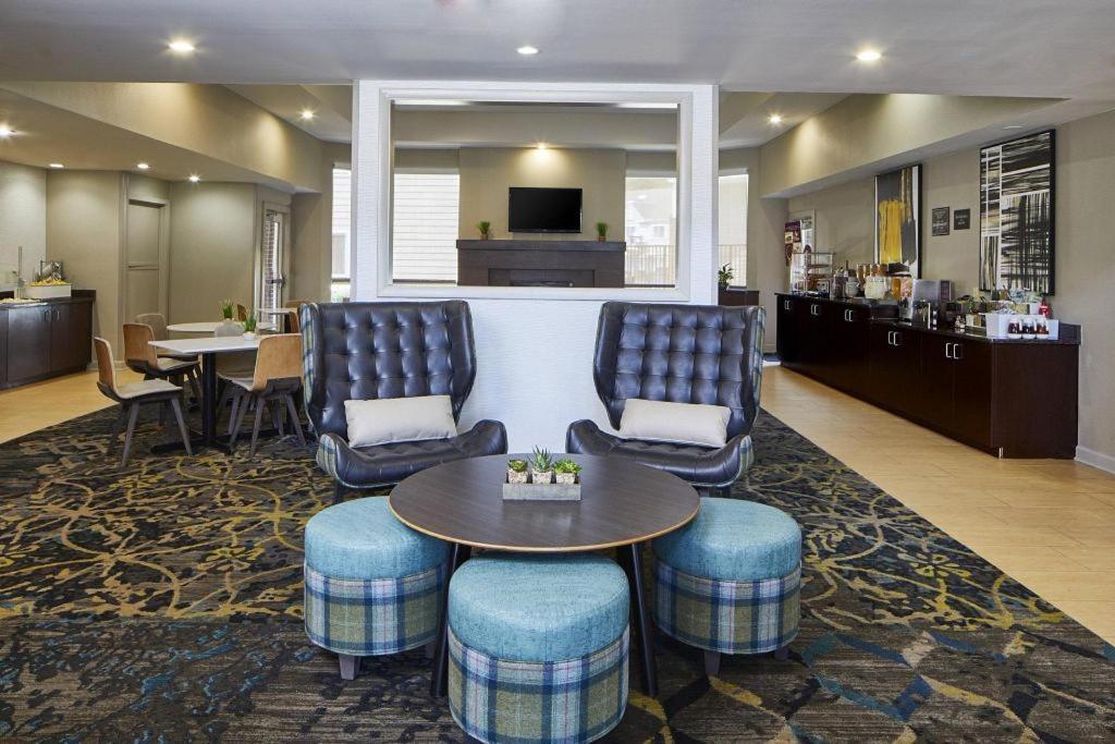 Residence Inn Atlanta Airport North/Virginia Avenue photo 6