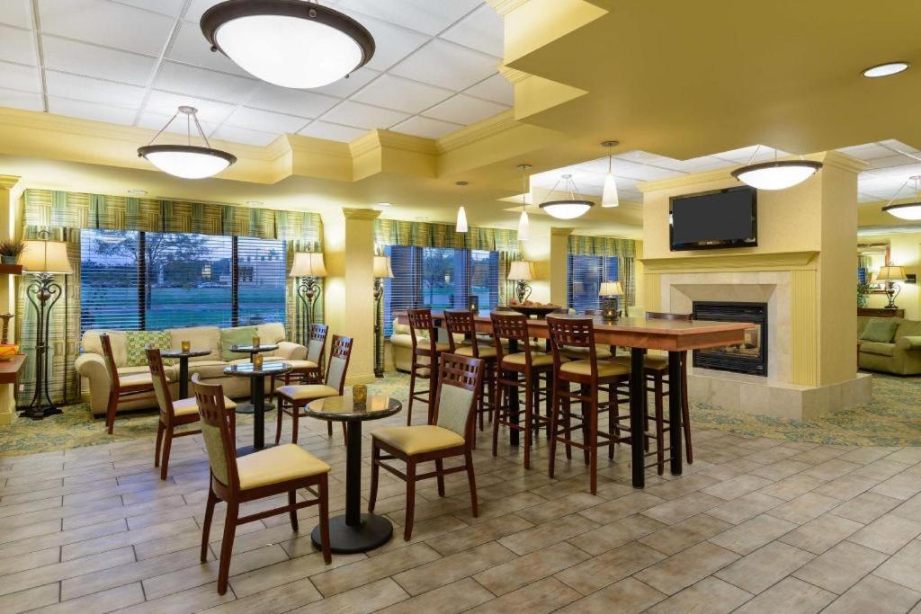 Hampton Inn Mount Vernon photo 7