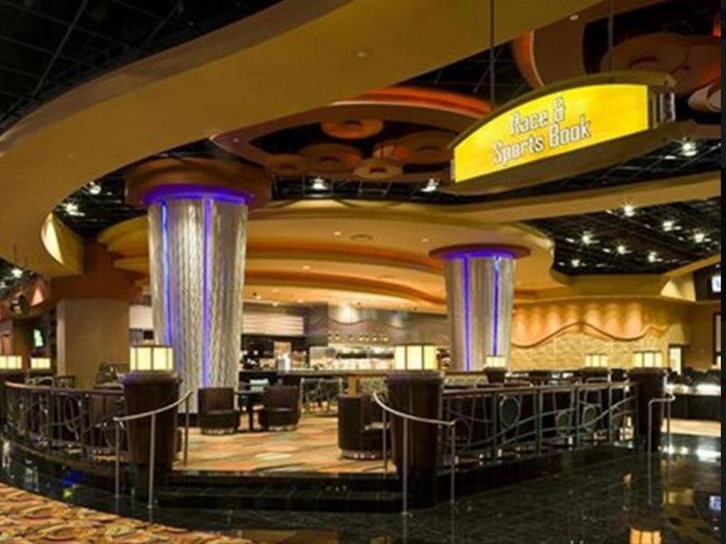 Eastside Cannery Casino Hotel photo 4