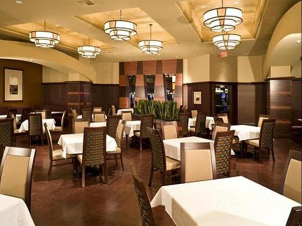 Eastside Cannery Casino Hotel photo 6