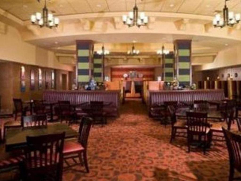 Eastside Cannery Casino Hotel photo 17