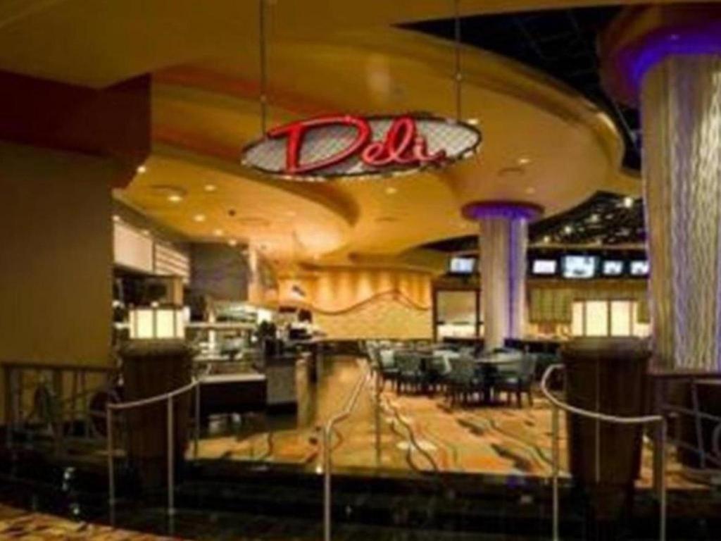 Eastside Cannery Casino Hotel photo 20