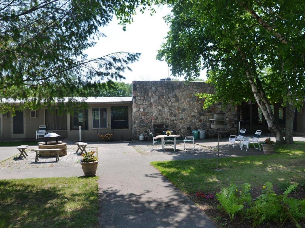 Birchwood Inn photo 5