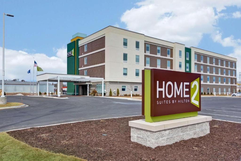 Home2 Suites by Hilton Green Bay photo 1