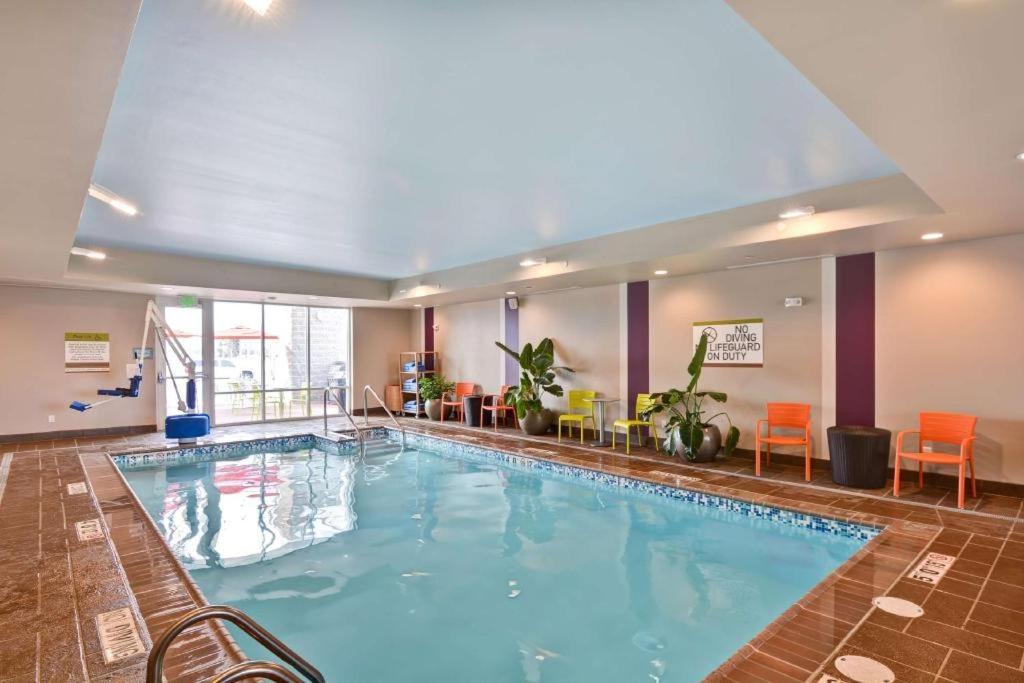 Home2 Suites by Hilton Green Bay photo 2